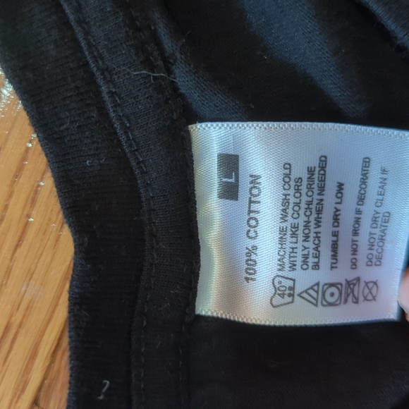 Dragon ball z Vegeta shirt - Picture 2 of 2